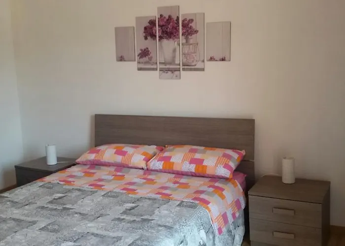 Beautiful View - Centre Cir 004-0250-00005